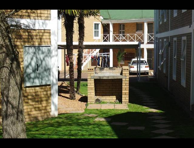 2 BEDROOM PROPERTY TO RENT IN STELLENBOSCH CENTRAL